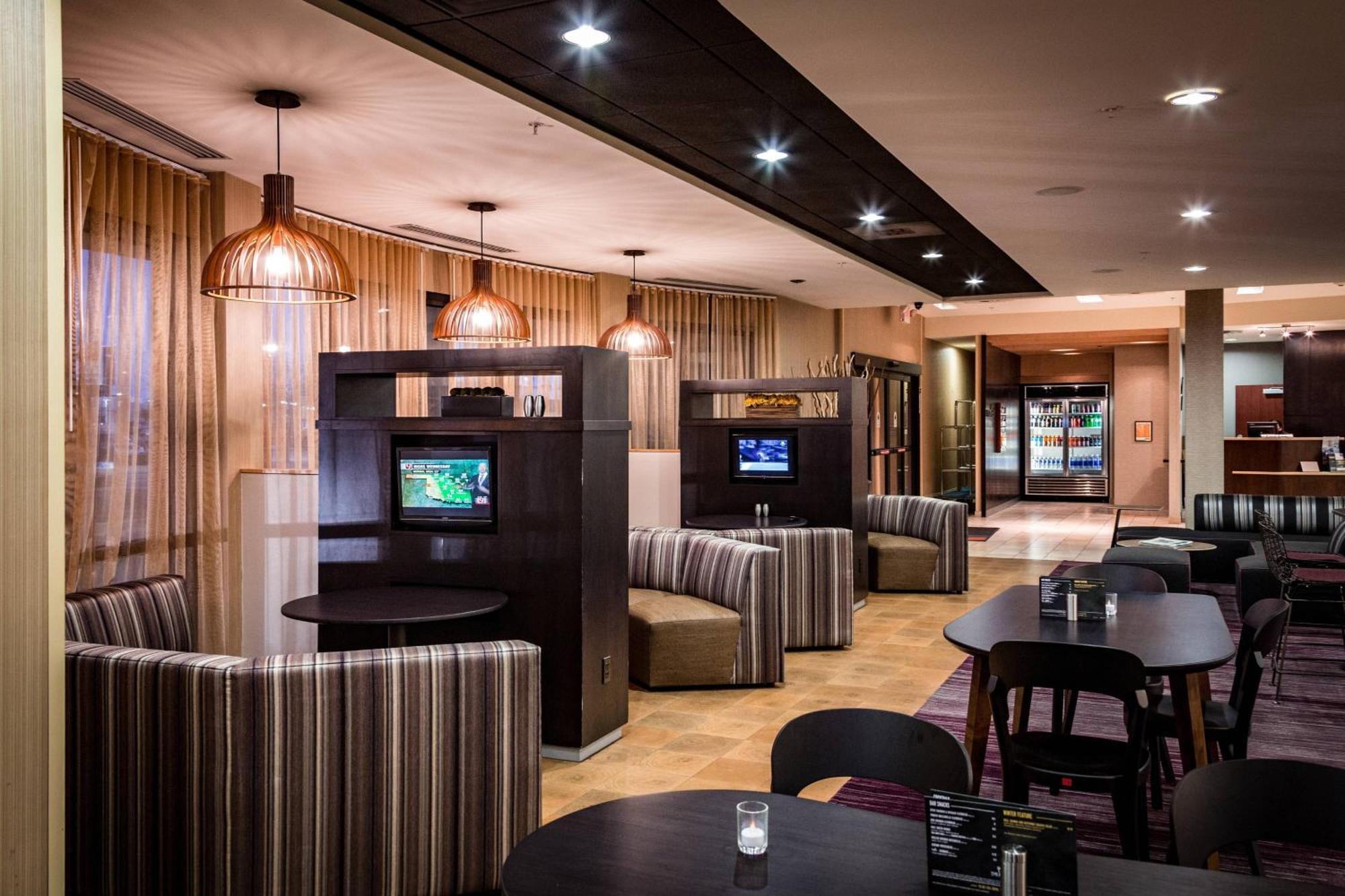 Hotel Courtyard By Marriott Norman Esterno foto