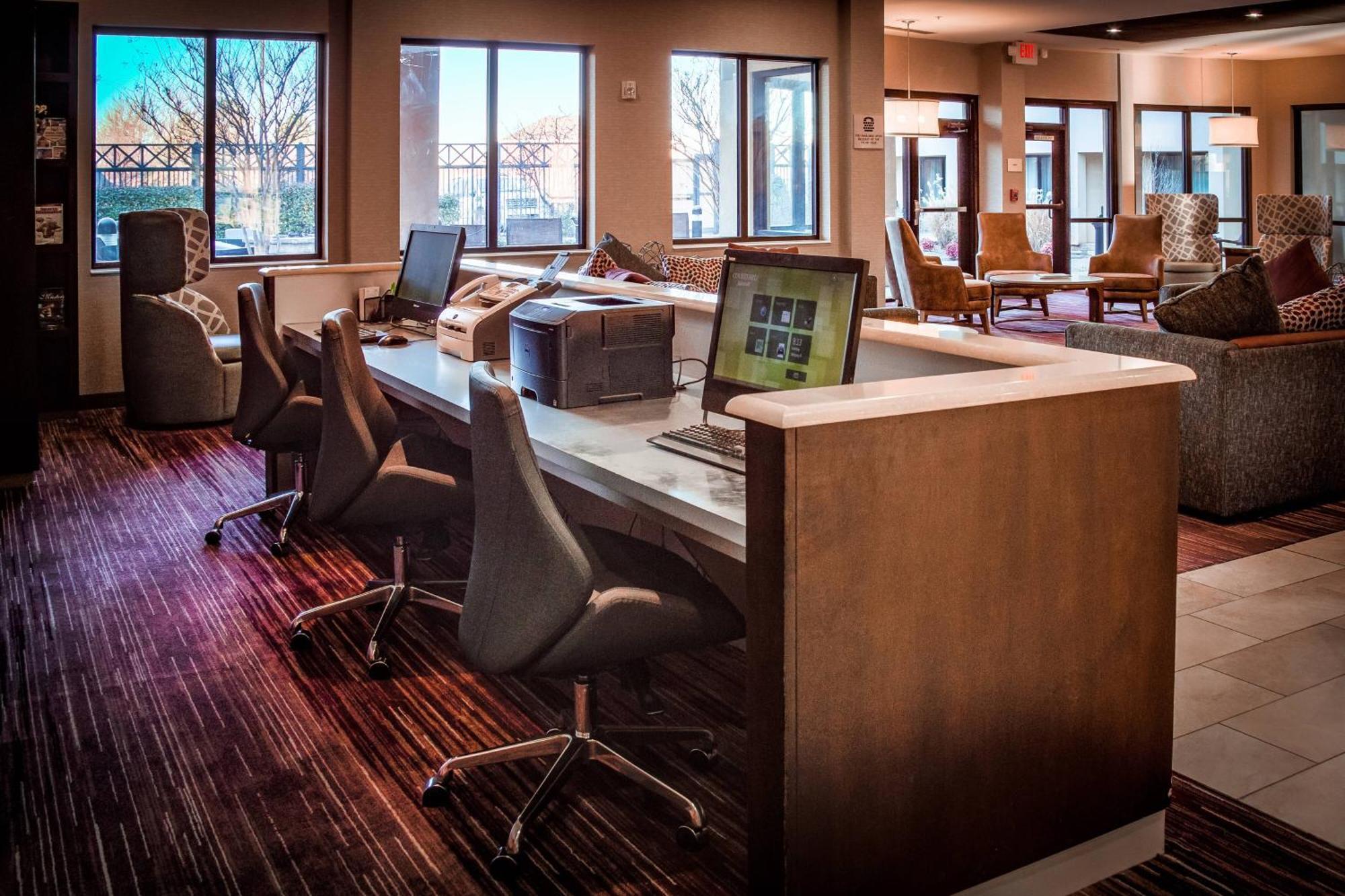Hotel Courtyard By Marriott Norman Esterno foto