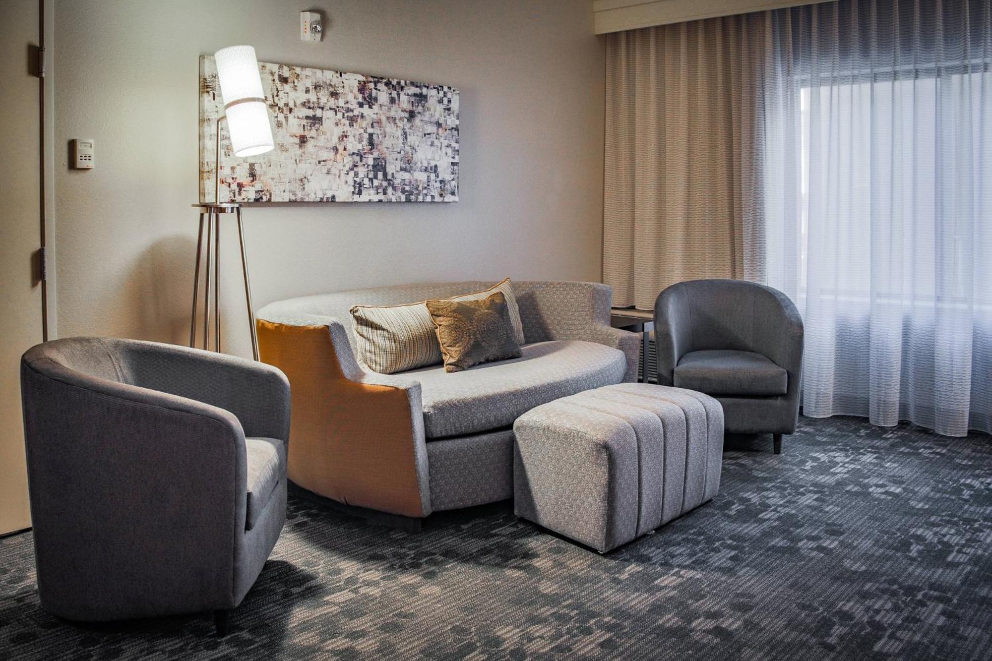 Hotel Courtyard By Marriott Norman Esterno foto