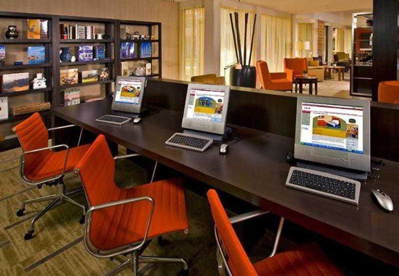 Hotel Courtyard By Marriott Norman Servizi foto